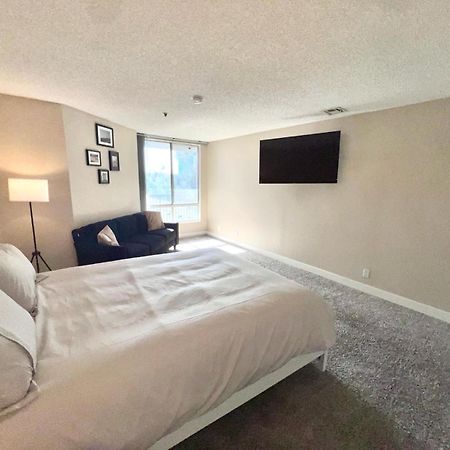 Hollywood Two Bedroom & Free Two Parking Spots Apartment Лос-Анджелес Экстерьер фото