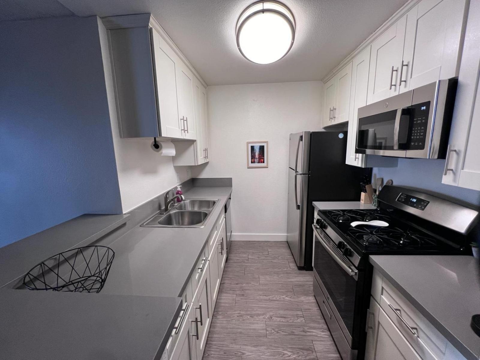 Hollywood Two Bedroom & Free Two Parking Spots Apartment Лос-Анджелес Экстерьер фото