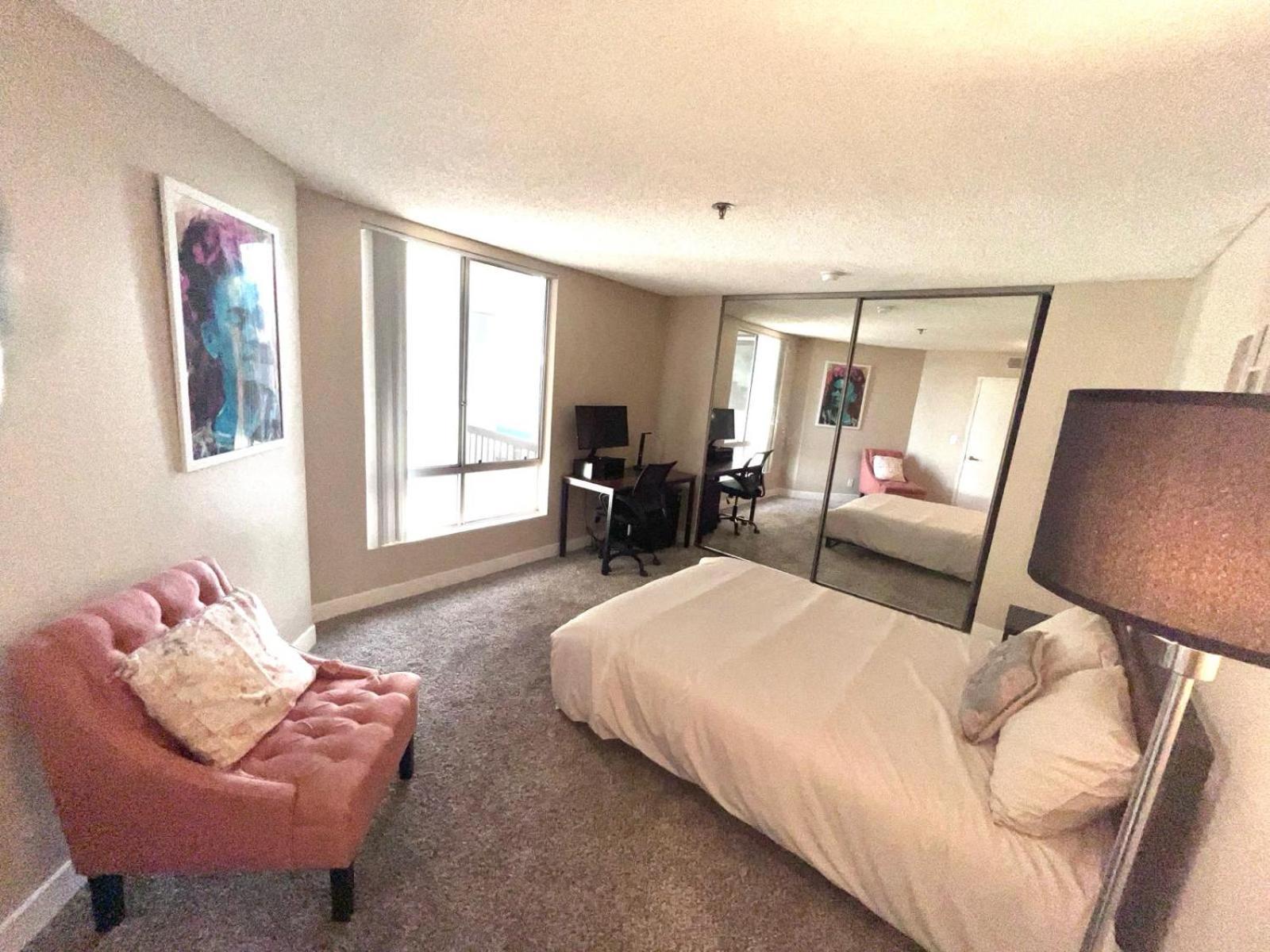 Hollywood Two Bedroom & Free Two Parking Spots Apartment Лос-Анджелес Экстерьер фото